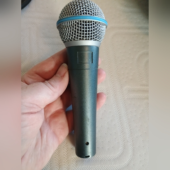 Shure BETA 58A Microphone Professional
